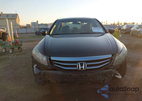 2011 Honda Accord 2.4 Lx-P z USA, uszkodzony, nr VIN 1HGCP2F40BA042326